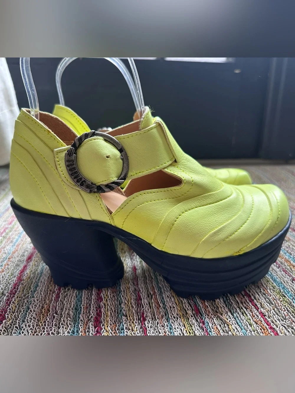 Fluevog EXCELLENT Mellow Bossa Nova neon yellow platform T-strap heel-7 (fit 6.5